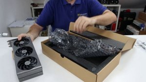 Sapphire Nitro+ Radeon RX 7800 XT Gaming OC 16GB unboxing