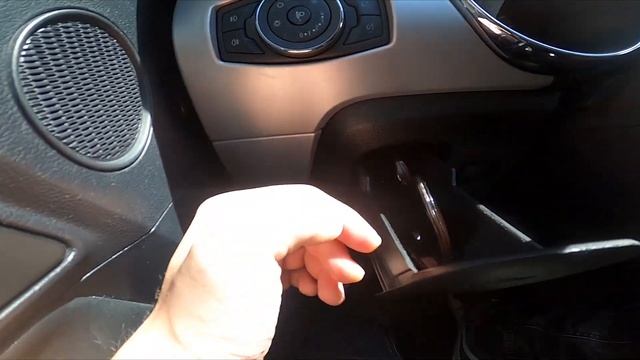 Where is Sunglasses Compartment in Ford Mustang VI ( 2014 – now ) смотреть онлайн