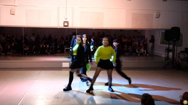 TAURUS CREW - Black Mamba (Group Fun Cover Dance) - ASIA CON 2021 (28.02.21) 4K 60FPS смотреть онлайн