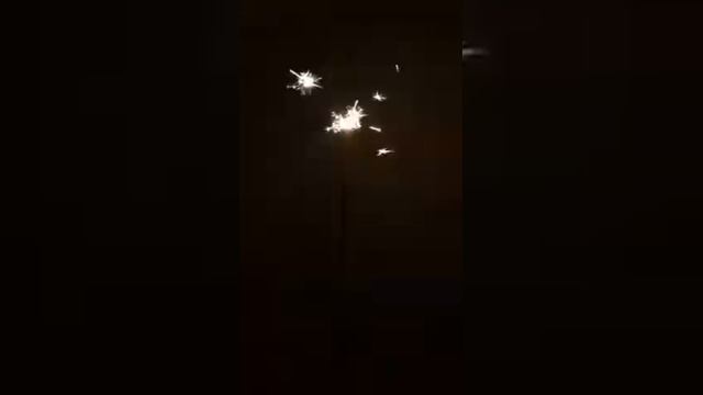 TKF070 Бенгальская свеча 70см смотреть онлайн