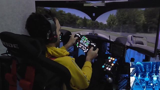 Samsung Odyssey G9 57" Test With Super Formula SF23 Honda - Road America смотреть онлайн