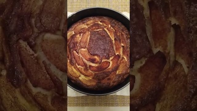 Итальянский яблочный пирог или шарлотка по-итальянски. смотреть онлайн