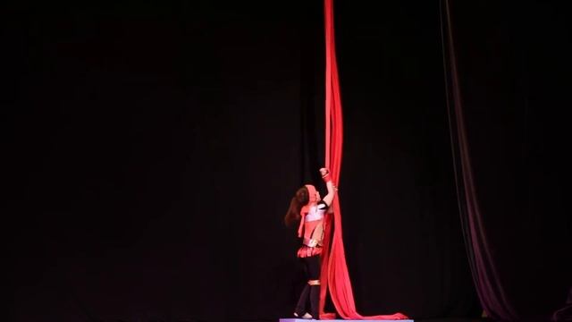 Хампе Виктория, г.Витебск, Беларусь (8-11 лет) - Цирковое искусство, Акробатика на полотнах смотреть онлайн