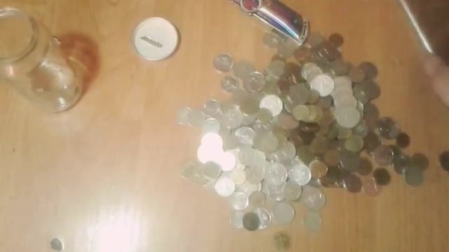 Школьник открывает копилку/ 462 руб/ На бизнес. Зароботок 13-14 лет смотреть онлайн