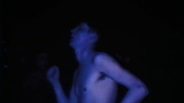 CRYSTAL CASTLES x LA ROUX — RED CRYSTAL CASTLES [MASHUP]