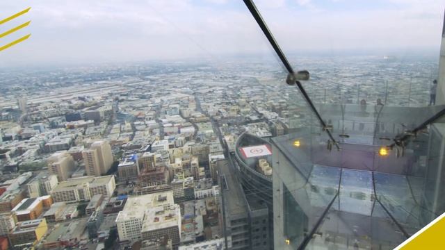 OUE Skyspace LA | The Skyslide Experience смотреть онлайн