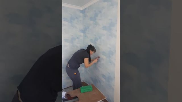 Поклейка бумажные обои смотреть онлайн