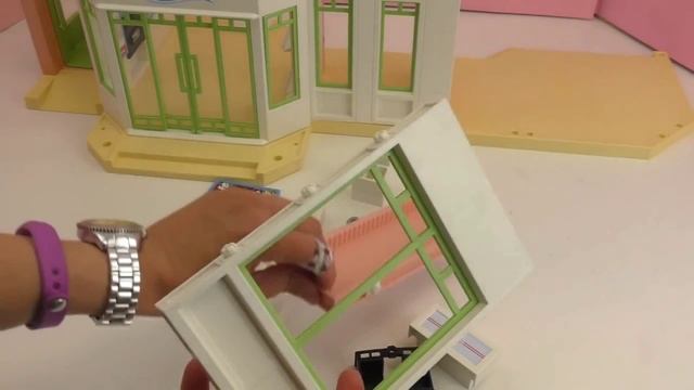 Конструктор большой мебелированный отель от Playmobil демонстрация часть 1 смотреть онлайн