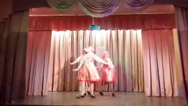 Русский танец "Боярышник" смотреть онлайн