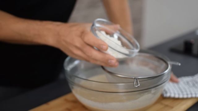 These PROTEIN BROWNIES are my favorite post workout snack (no protein powder!) смотреть онлайн