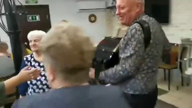 Лучшие частушки для застолья. смотреть онлайн