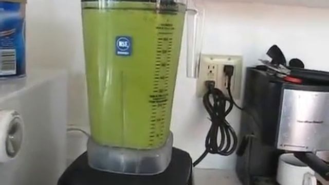 Профессиональный блендер KING MIX зеленый коктейль