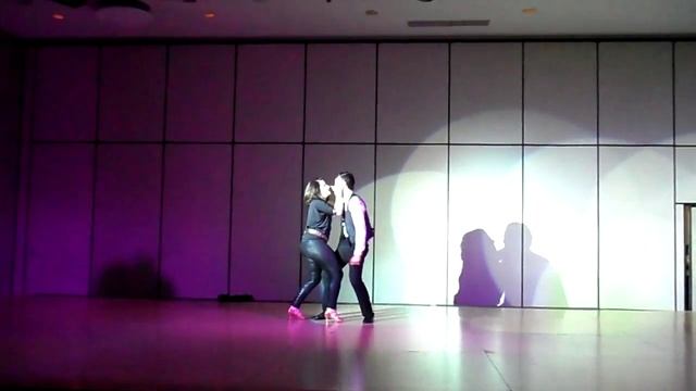 Rhythmic Fusion Pro Routine "El Malo" -- Mike Zuniga & Tanya Fragnito -- LA Bachata Festival 2011 смотреть онлайн