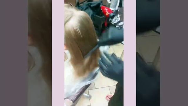 Окрашивание волос. Невероятно яркий оттенок! смотреть онлайн