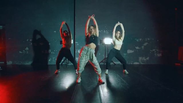 Anastasia Antonova | Tamam Tamam