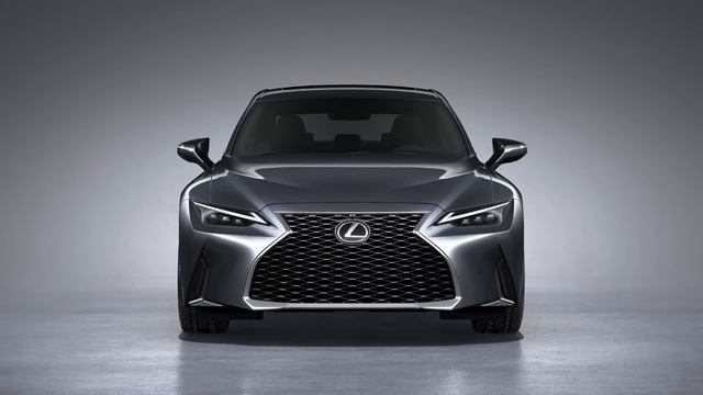 Новый Lexus IS 2021: страх и ужас для BMW и Mercedes или очередная пустышка?