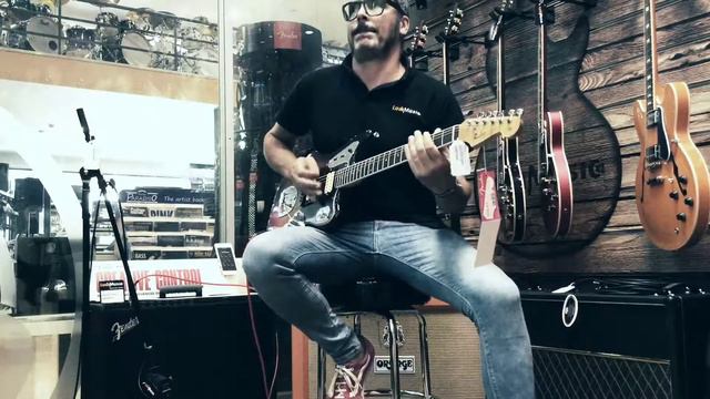 Brunix Ludimusic - Fender Kurt Cobain Jaguar + Mustang GT200 смотреть онлайн