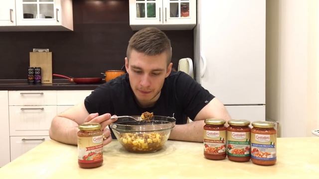 Томатный традиционный соус "Gustodoro" смотреть онлайн