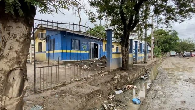Inside "dangerous" neighborhood in Honduras to see its other side | Barrio Planeta, Lima смотреть онлайн