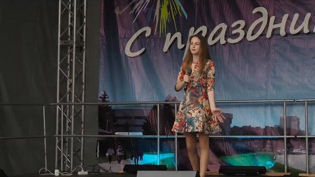 Соня Прибиль ,"Живи страна". смотреть онлайн