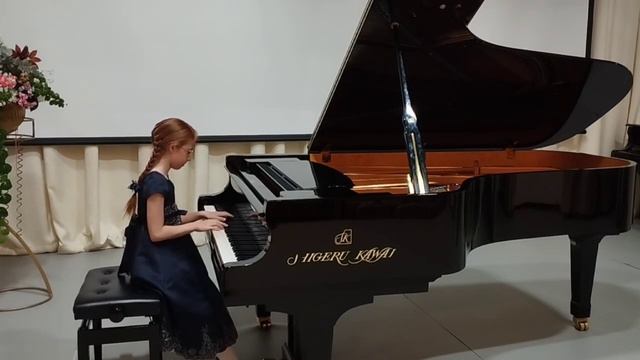 П. Чайковский "В церкви" Юлдашева София 9 лет смотреть онлайн