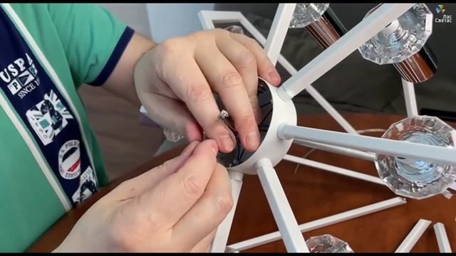 Люстра Лас Светас 799039/8 WT+CR. Инструкция по сборке. смотреть онлайн