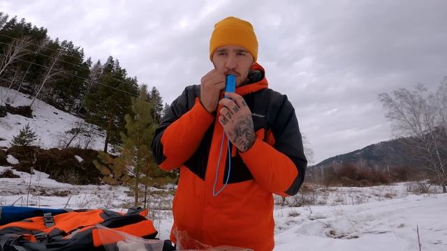 ВЫЖИВАНИЕ В ЗИМНИХ ГОРАХ НА 100$ VS 1000$! смотреть онлайн