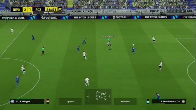Остаться в 3 диве? Футбол или футбик? | eFootball 2024 [PC] смотреть онлайн