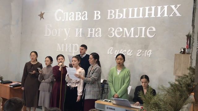 Очень красивая Рождественская песня 🌲 ЛЮБИМЫЙ МОЙ РАССКАЗ💖 смотреть онлайн