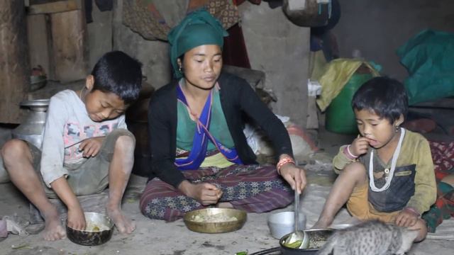 My Village Official Videos EP 77 || Eating Food Of Potatoes And Beans