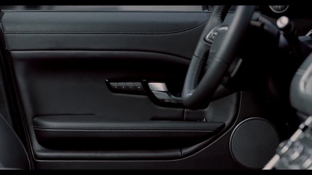 Range Rover Evoque - Old Vs New смотреть онлайн