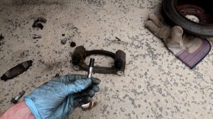 2013-2017 Subaru XV Crosstrek Rear Brake Pad & Rotor Replacement