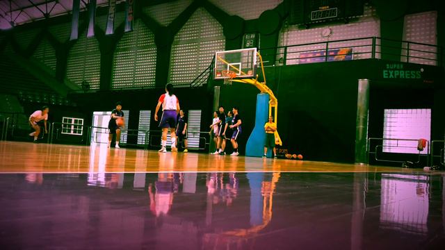 Half court game | Surabaya Fever смотреть онлайн