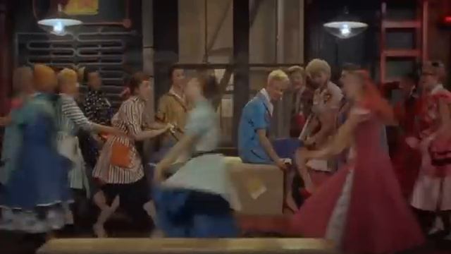 Doris Day - I'm Not At All in Love (The Pajama Game) смотреть онлайн