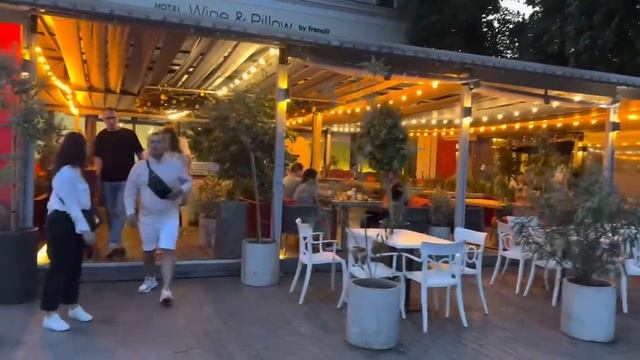 Одесса 15 июля 2022. Прогулка по Дерибасовской. смотреть онлайн