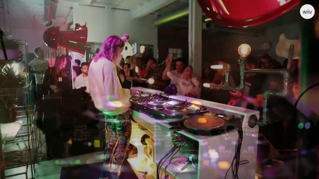 BLONDISH (Vivie-Ann) In The Lab LA - BIG VIDEO