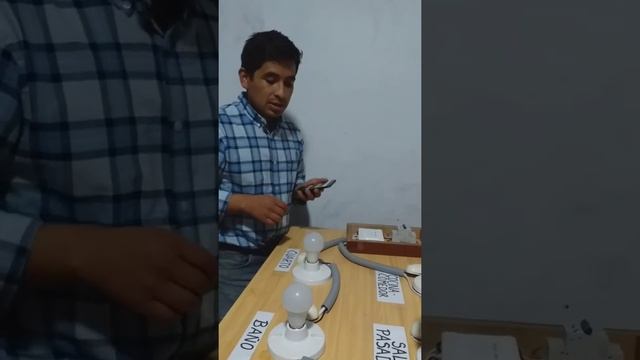 SONOFF 4CH PRO CON CIRCUITO CONMUTADOR PARA LUMINARIA DE VIVIENDAS. смотреть онлайн