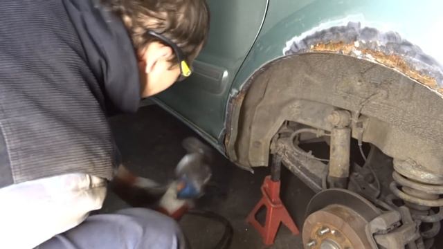 Hyundai Trajet Část 1 (Car body repair) смотреть онлайн