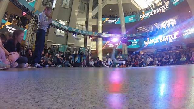 TORI (DOMINANT CREW) vs FRESH | STREET BEAT DANCE BATTLE 2017 | МОСКВА смотреть онлайн