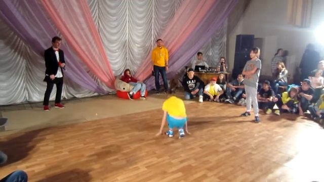 Хот-дог (Аксай) vs Tail (Волгодонск) - CHELLE PEOPLE 8 смотреть онлайн
