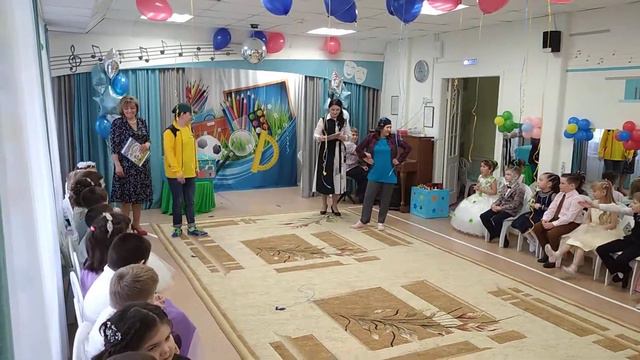 Выпуск 2021 - Выход лентяев + стихи о школе смотреть онлайн