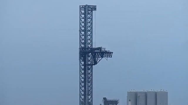 SpaceX тестирует рычаги Мехазиллы: новости космоса сегодня