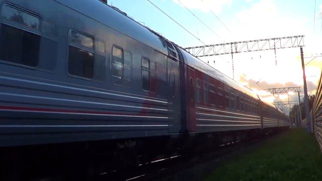 Электровоз ЧС2К-891 с фирменным поездом №10 "Москва - Самара" смотреть онлайн