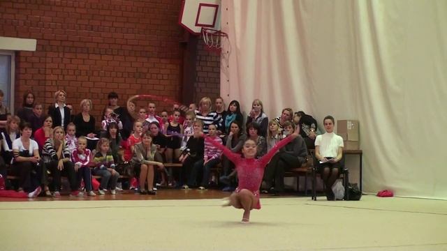 Синицына Юля, обруч. Юные гимнастки 2010, 1998 г. р. смотреть онлайн