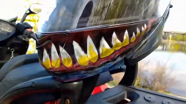 Аэрография Веном на шлеме BLD смотреть онлайн