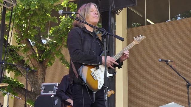Andy Timmons - Strawberry Fields Forever - 4/30/22 Dallas International Guitar Festival смотреть онлайн