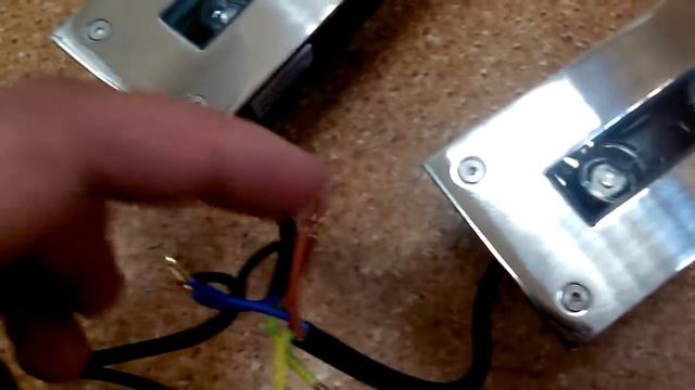 Прожектор RGB 24V переменного тока смотреть онлайн