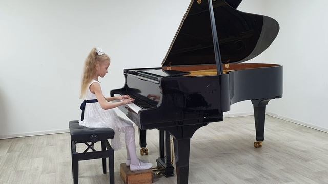 Скотникова Аделина, 7 лет, Д Штейбельт Адажио, К Черни Этюд смотреть онлайн