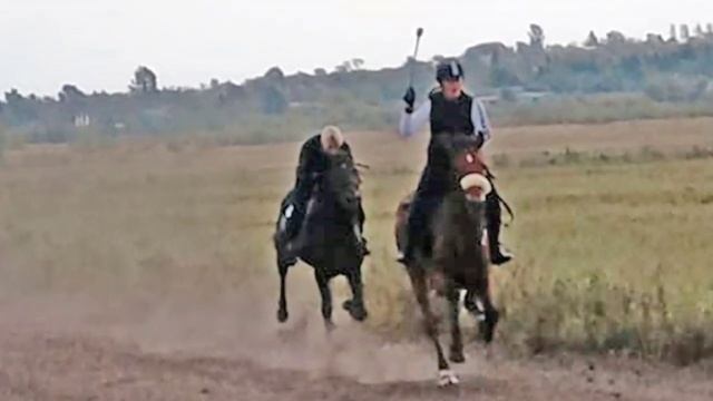 Скачки лошадей.ФОТО. Закрытие сезона 21. смотреть онлайн