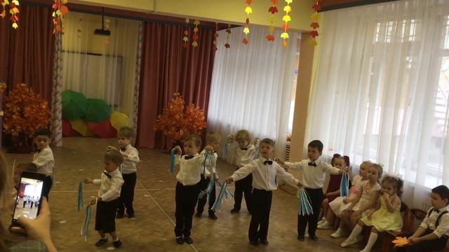 Танец мальчиков средняя группа праздник осени смотреть онлайн